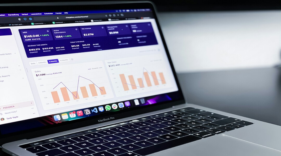 الفرق بين Data Analyst و Data Scientist