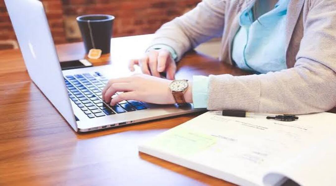 كيف أستفيد من الدورات التدريبية المجانية؟